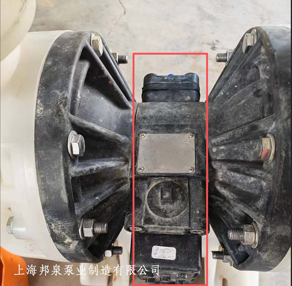 氣動隔膜泵中間體總成